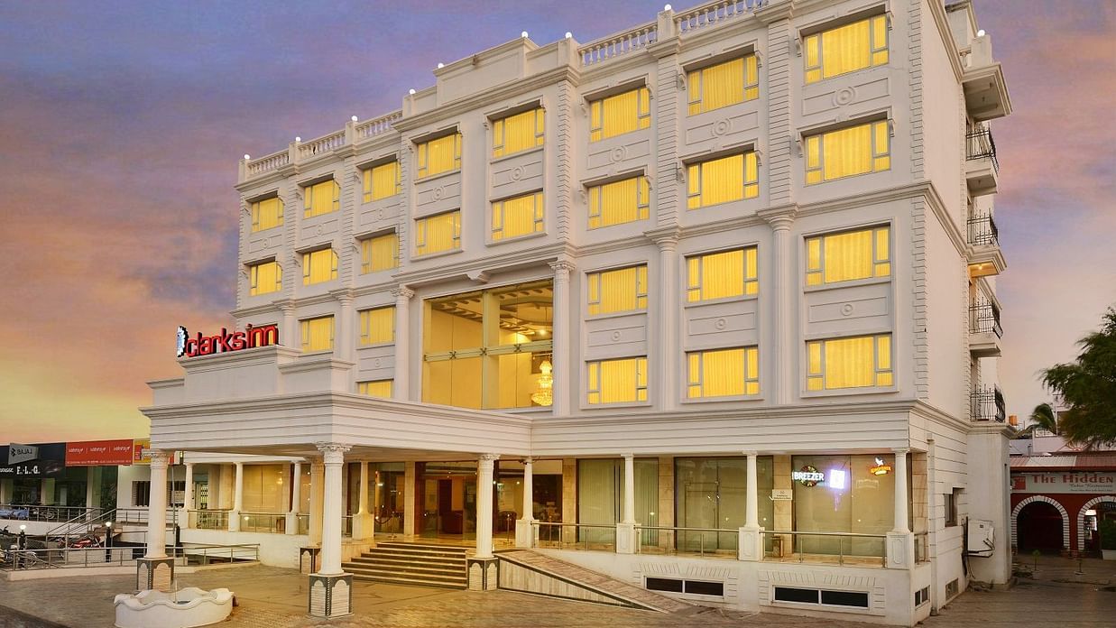 facade at our hotel in Gadag