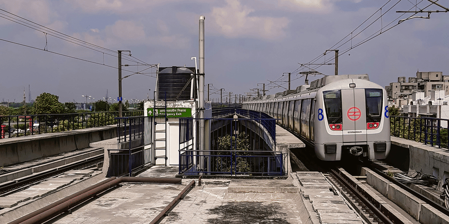 Metro train approaching the platform 