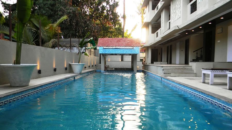 ACQUALINA POOL 2