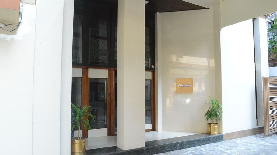 Lytton Hotel, Kolkatta Kolkata Entrance Lytton Hotel Kolkata