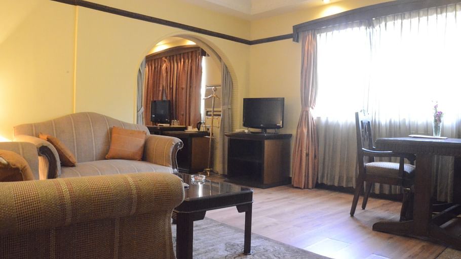 Lytton Hotel, Kolkatta Kolkata Suite Lytton Hotel Kolkata 15