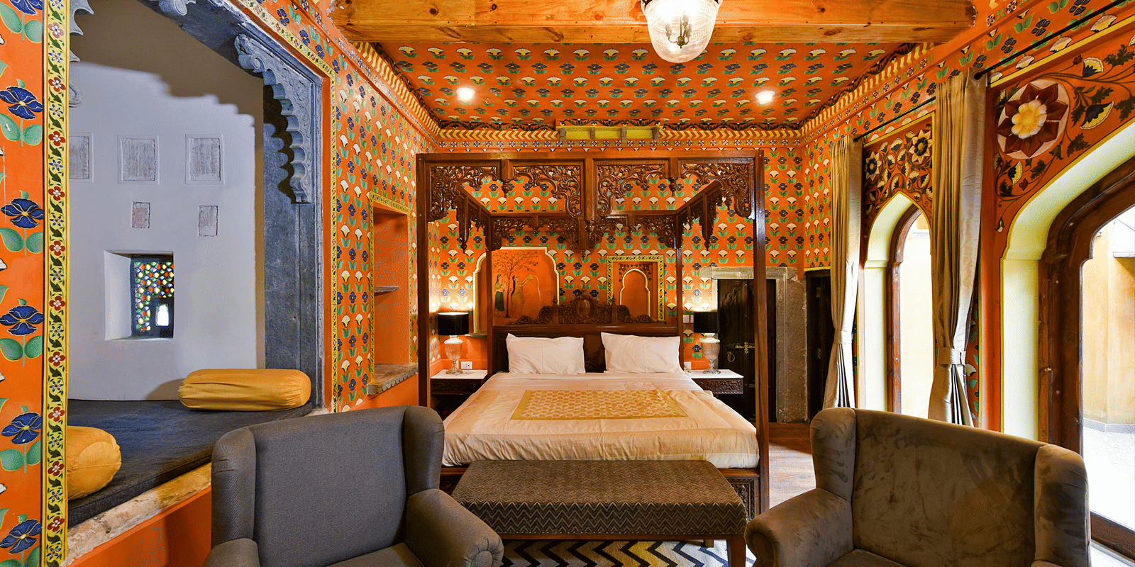 gogunda-palace-rooms-raj-tilak-suite-13