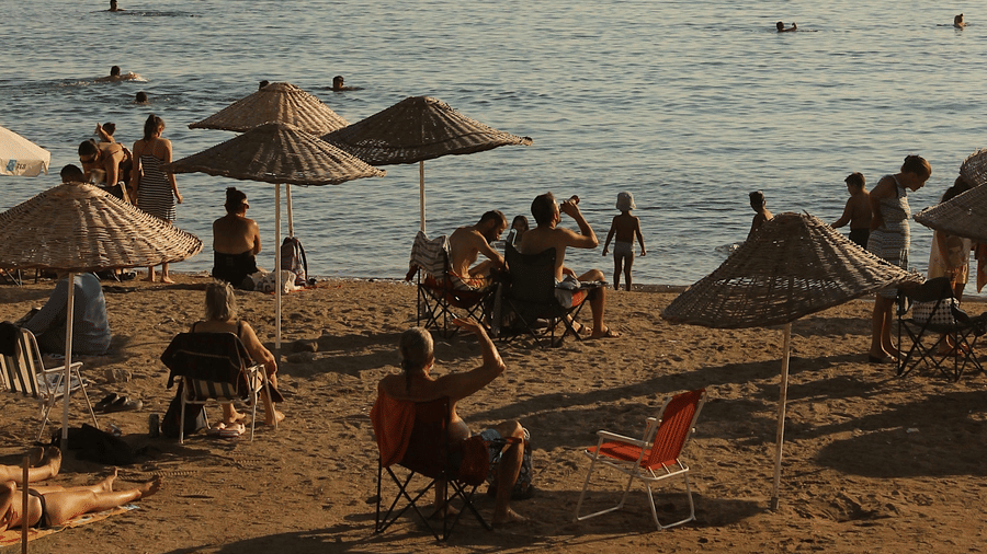 pexels-kader-azra-namuslu-13107427