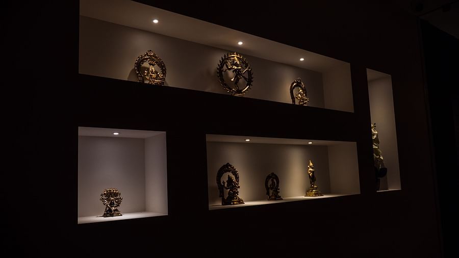 interiors of the lobby at Cholaa Dynasty, Kumbakonam