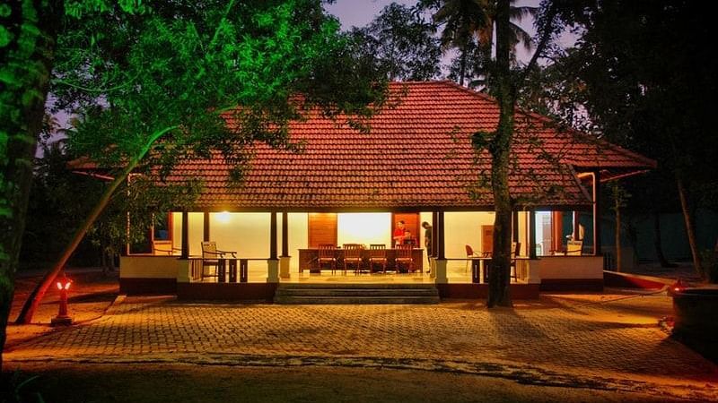 abad-turtle-cottage-night-view, Contact Beach Resort in Marari, Beach resorts in Allepey, 4 Star Resorts in Alleppey, Best Beach Resorts in Alleppey, Best Beach Resorts Near Cochin, Beach Resorts in Kerala