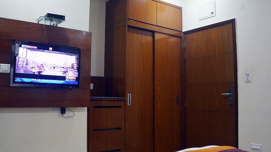 Hotel Trinity Corporate Suites, Sector 21, Gurgaon Gurgaon Club Room Hotel Trinity Corporate Suites Sector 21 Gurgaon 8