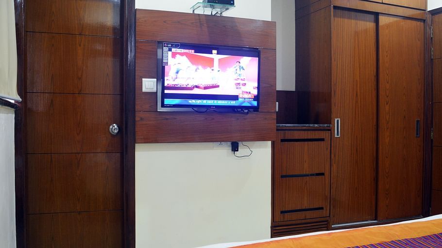Hotel Trinity Corporate Suites, Sector 21, Gurgaon Gurgaon Club Room Hotel Trinity Corporate Suites Sector 21 Gurgaon