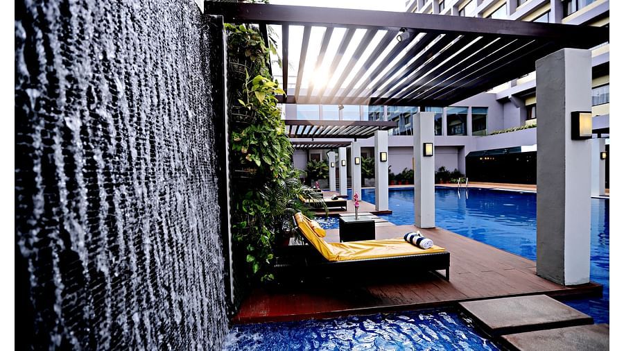 Dolphin Hotel, Visakhapatnam Visakhapatnam swimming pool