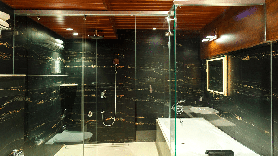 Executive Suite Edit 4