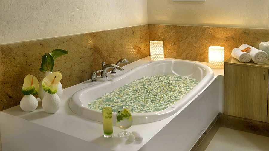 Spa atRadisson Blu - Bengaluru Outer Ring Road 4