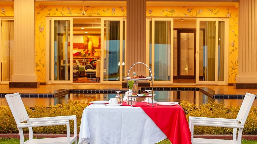 seating space outside at the garden - Mayfair Lake Resort, Raipur
