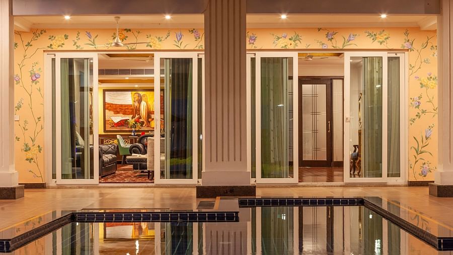 dip pool outside the presidential suite - Mayfair Lake Resort, Raipur