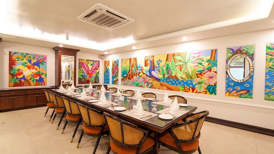 indoor dining space - Mayfair Lake Resort, Raipur 1