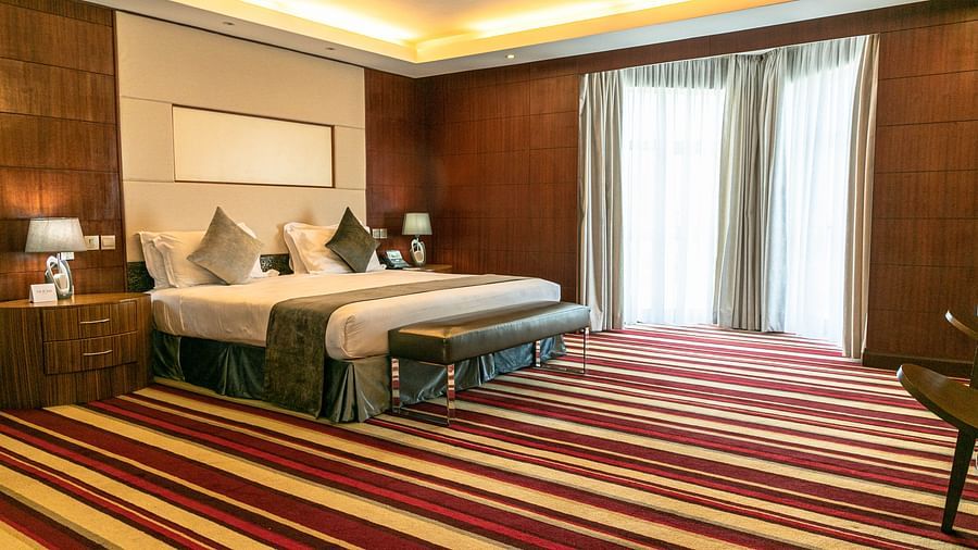 deluxe room image
