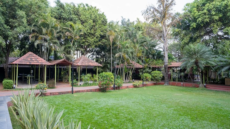 GULMOHAR RESTAURANT LAWNS