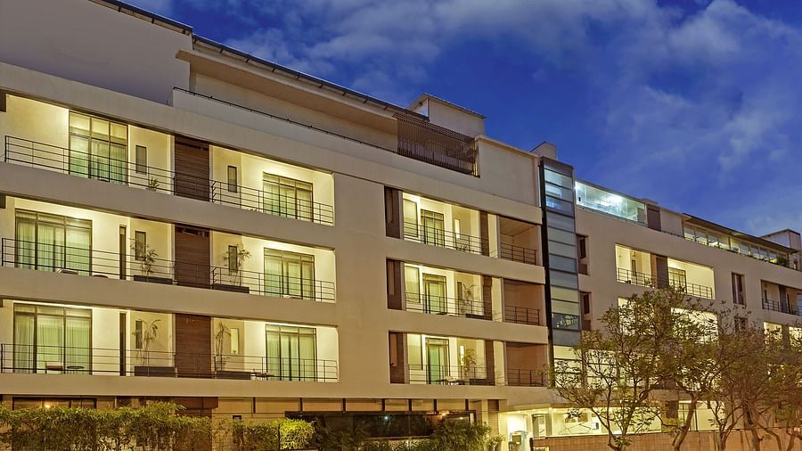 1Hotel facade 01