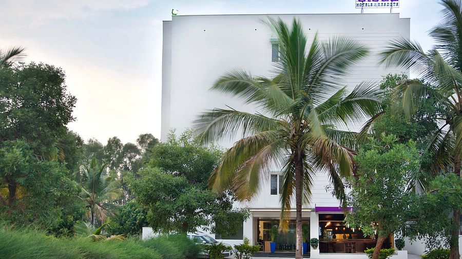 Purple Cloud Hotel Best Bangalore Aiport Hotel Lobby and Facade 1