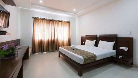 The Sanctum Suites, Bangalore Bangalore Premium King Room 2 The Sanctum Suites Bangalore