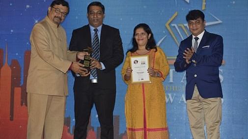 award-2015-1