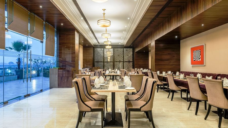 Branche Restaurant at Golden Suites, Gurgaon