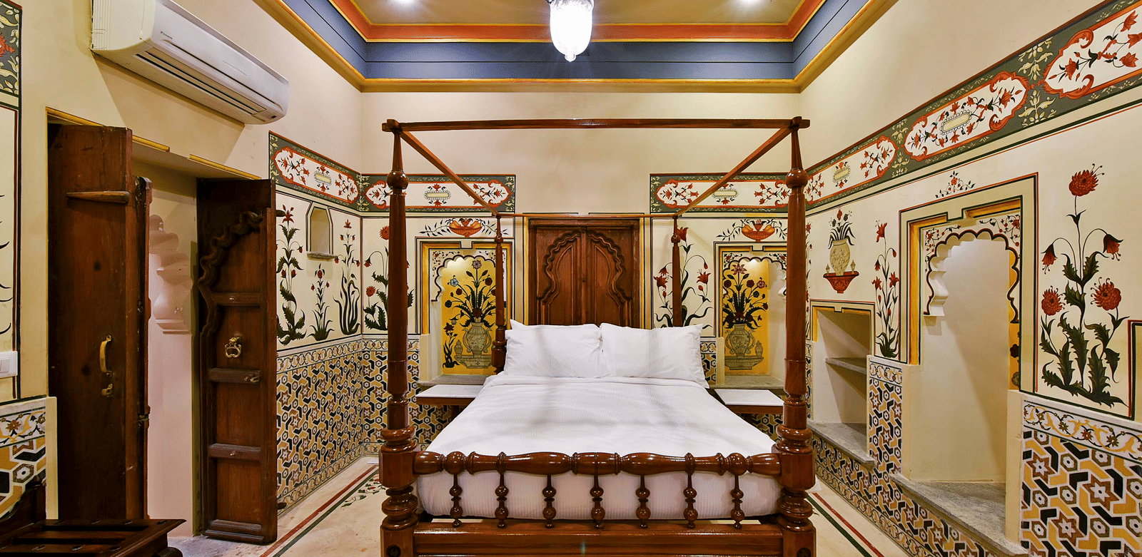 gogunda-palace-rooms-raj-mahal-two-bedroom-suites-21