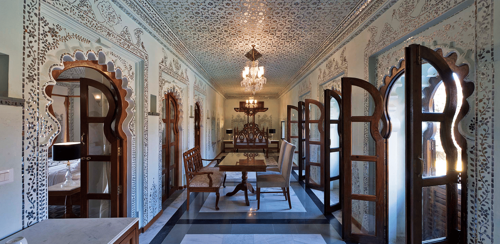 gogunda-palace-rooms-raj-mahal-two-bedroom-suites-35