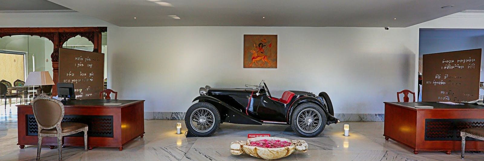 1 Reception Lobby