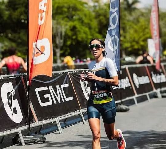 free-photo-of-photo-of-a-woman-running-a-marathon rzfr0b (1)
