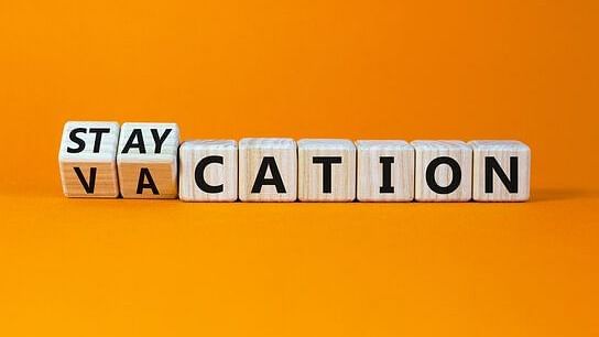 Staycation-vs- Vacation