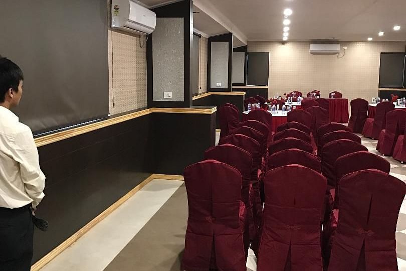 Banquet at Central Courtyard Boutique Hotel Siliguri 7