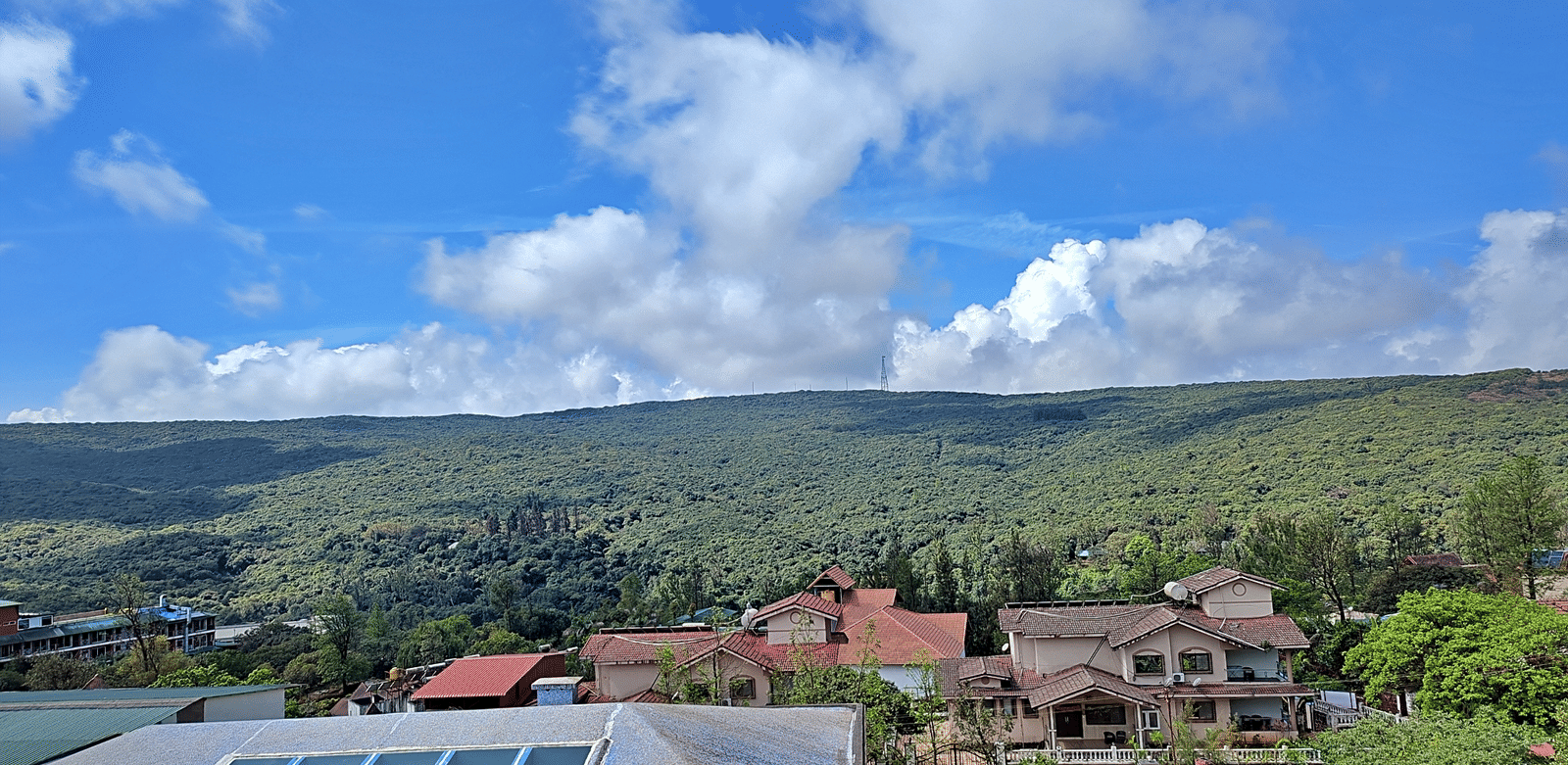 premium room without stairs and mountain view