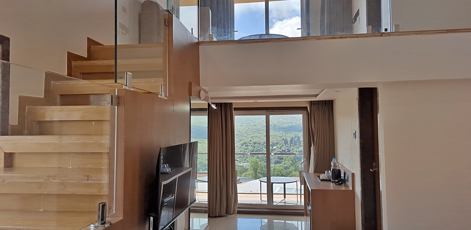 duplex room with mountain view