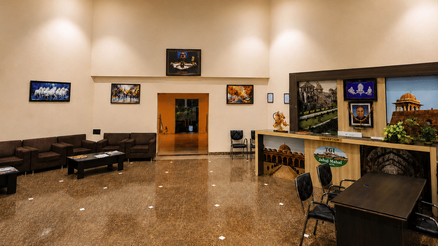 Reception with Lobby