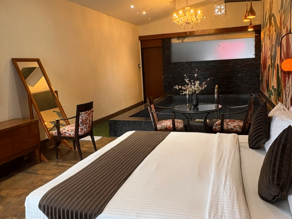 Skyline by Miraya, King Room, Full-length mirror beside the king bed