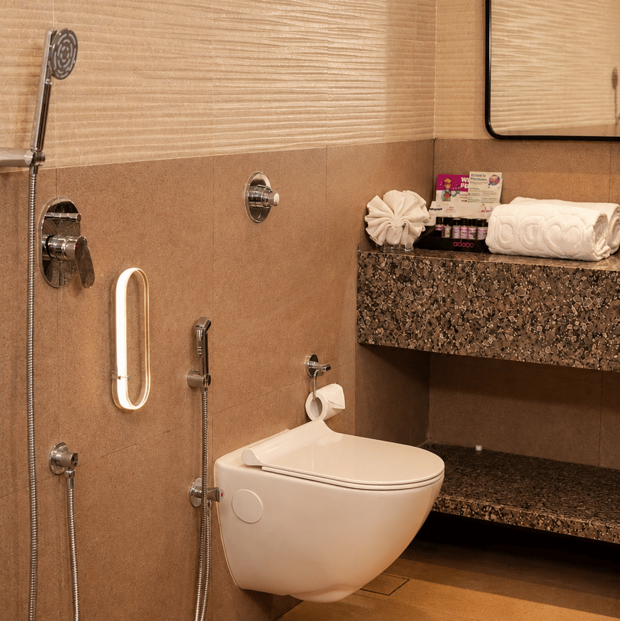 Regent Washroom (501 To 506)