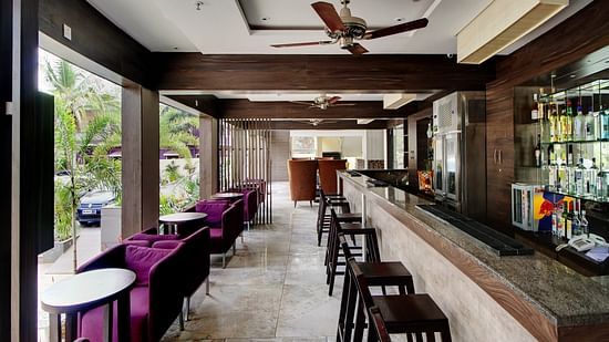 Lounge Bar