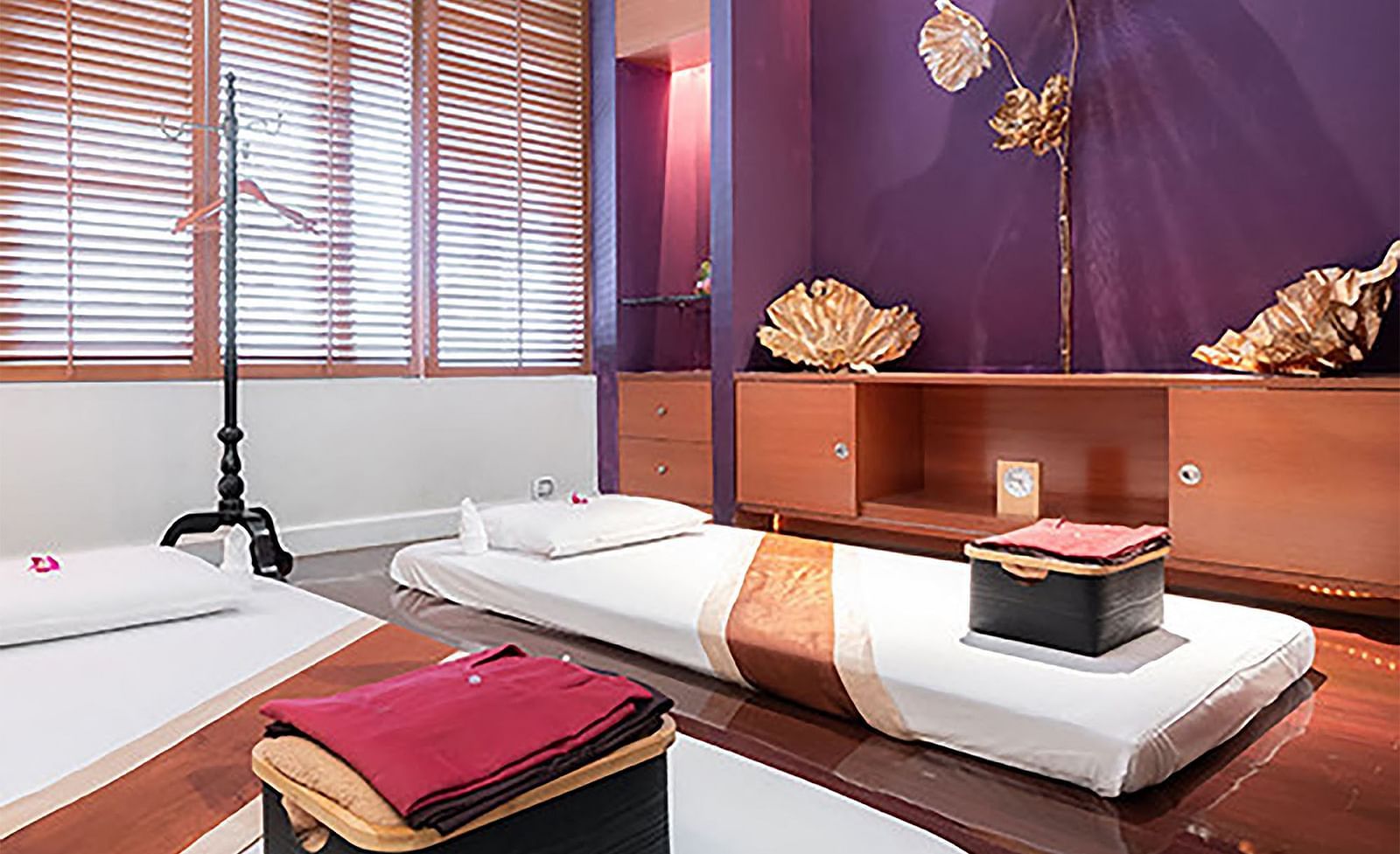 An overview of the massage beds inside Coran Boutique Spa - Night Hotel Bangkok.
