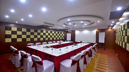 Hotel Paraag, Rajbhavan Road, Bangalore Bengaluru Oak Room Conference Hall 2 Hotel Paraag Rajbhavan Road Bangalore
