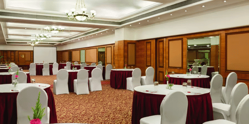 Concord Banquet Hall at Hotel Ramada Plaza Palm Grove Juhu Beach Mumbai, 5 Star Banquets in Juhu Mumbai - Wedding halls in Mumbai