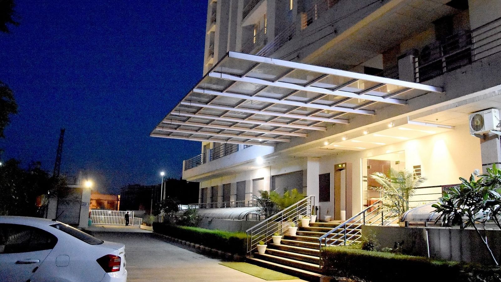 Neemrana Entrance