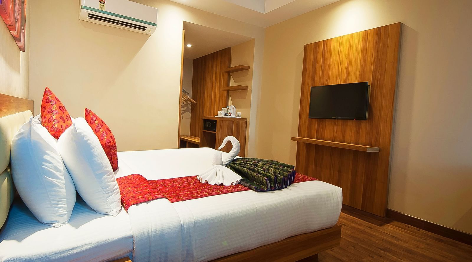 Le ROI Haridwar Hotel Haridwar Deluxe Room Le Roi Haridwar Hotel 3