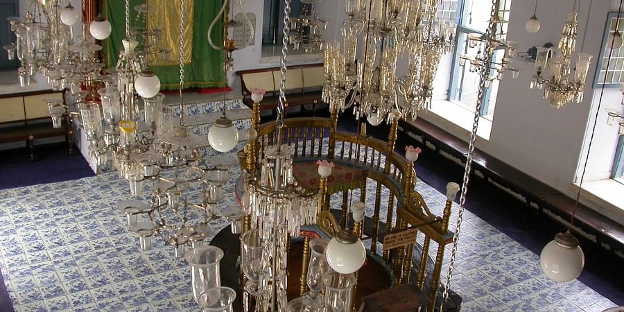 Jewish Synagogue-min
