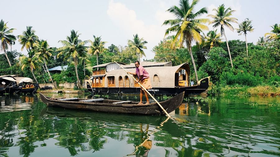 1Alappuzha N