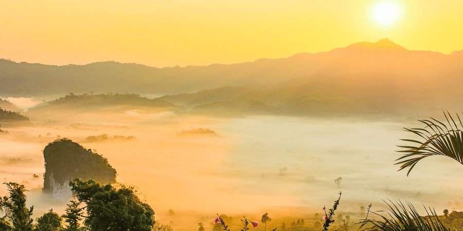 sunset-view-of-mountains-733100