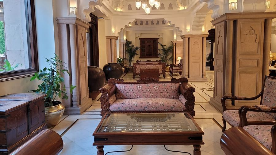 Lobby 5