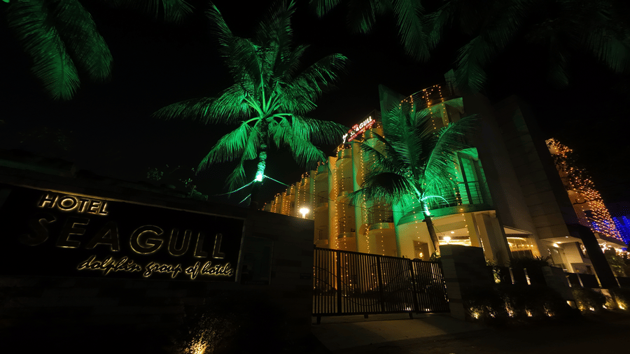 An exterior view of the multi-storey building with balconies of Hotel Seagull Digha.