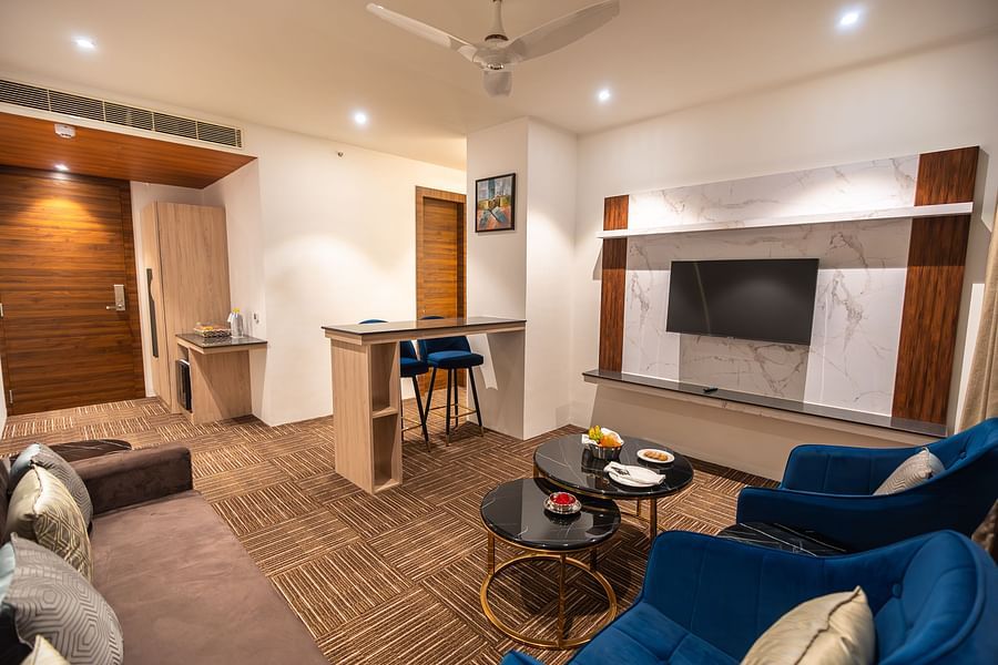 Room 1 (2)