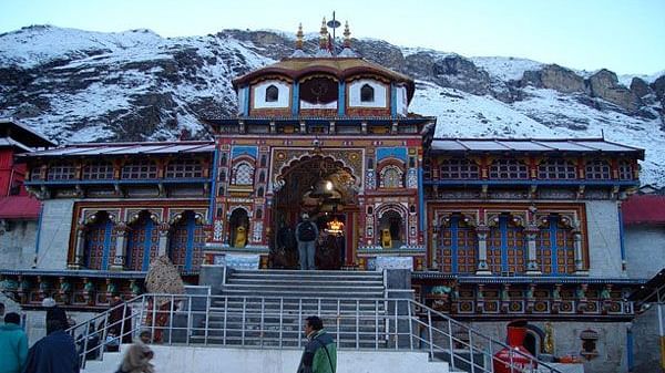 Ganga Lahari Hotel Haridwar Location Badrinath Temple in Badrinath
