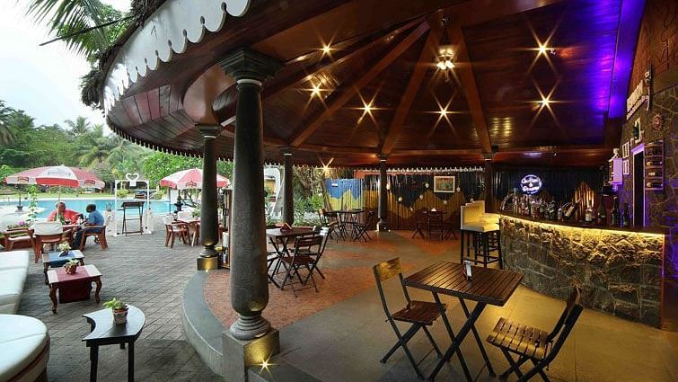 reunion bar 2