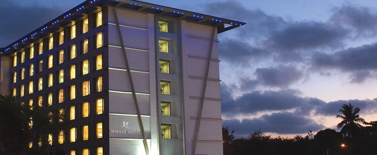Shot of the facade of the hotel during the evening with a backdrop of the sky. | Mirage Hotel